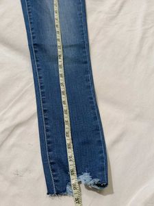 women's Levi's jeans