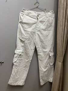 Zara Off-White Cargo Pants