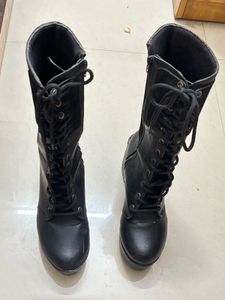 long black Stylish boots