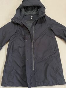 Uniqlo Trench Coat❗️( Negotiable )