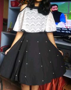 ADORABLE Dress 🖤 🤍2 Glass 🎁