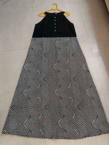 2XL Chic Black & White Maxi Dress