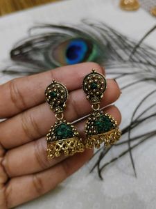 Green Jhumka☘️