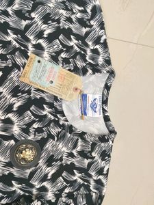 Block And White Printed T.Shirt