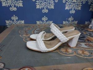 Stylish Heel With Beautiful Design