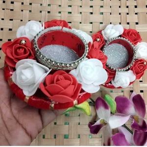 Festive T-light Candle Holder Set