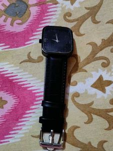 Classic Black Strap Watch(escort)