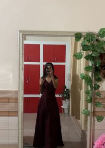 Elegant Burgundy Maxi Gown