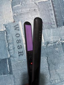 VEGA STRAIGHTNER