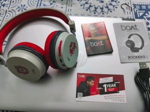 boAt Rockerz 400 Kings XI Punjab Limited Edition