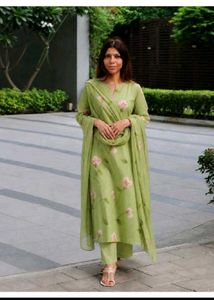 Elegant Green Floral Kurta Set with Dupatta