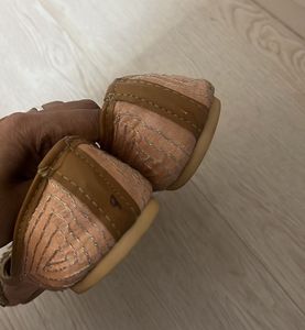 Embellished Juttis with cushioned sole