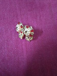 🎀Brand New💖 Adorable Flower Shaped earrings