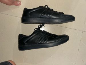 Stylish Black Sneakers