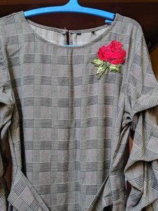 Chic Plaid Dress with Rose Embellishment