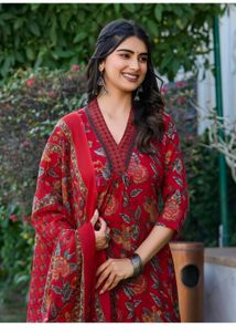 Vibrant Floral Print Kurta Set