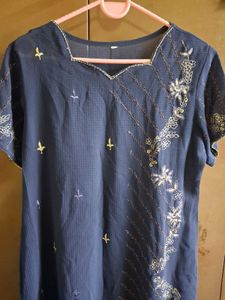 Elegant Navy Blue Embroidered Kurta