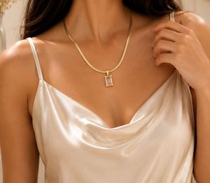 ✨ Blush Radiance Emerald Pendant Necklace