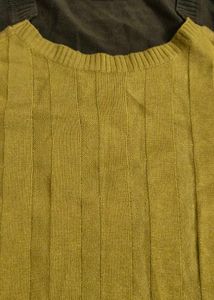 Women's Stylish Ribbed Knit Sweater