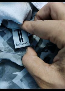 Exported branded Stylish  Shirts 2 ! sale sa