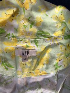 Floral Print Sleeveless wrap top