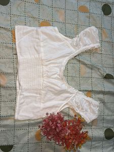 White Puff Sleeve Crop Top- NOT WORN EVEN ONCE
