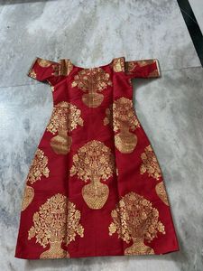 Red &amp; Gold Patterned Kurta