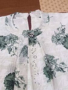 Floral Print Kurta with Embellishments
