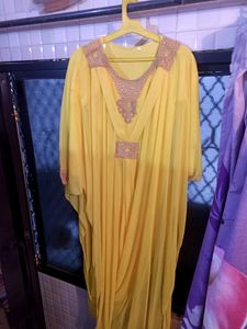 ABAYA Dress 🤍💛