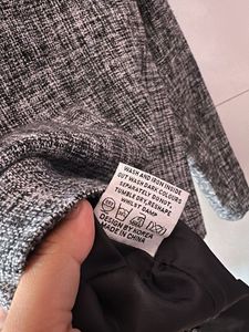 Elegant Tweed blazer with Pearl Buttons