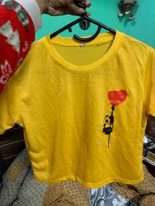 Cute Yellow T-Shirt with Heart Balloon Graphic