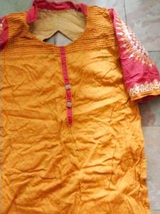 This Is Pure Cotton Kurta Set With Phant No Dhuppata ,Xxl Size 44 Size ,Lightly Another Colour Attached At Bottom Another All Is Nice