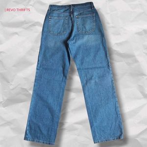 Ripped Knee Jeans - Stylish Denim