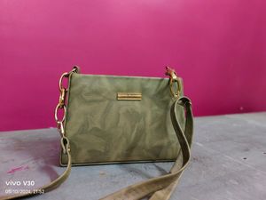 New One Trendy Slingbag