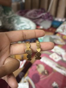 Elegant Pearl &amp; Gold Tone Hoop Earrings