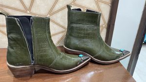 Stylish Green Croc Embossed Boots