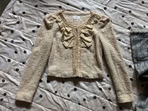 Chic Textured Cropped Jacket