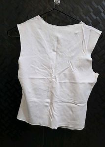 🤍Sleeveless Ruched Front Crop Top🤍