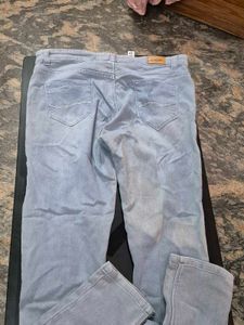Light Wash Denim Jeans