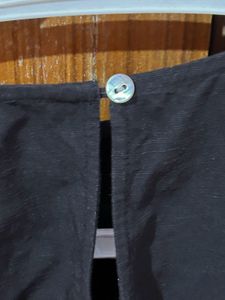 batwing style Chic Black Cropped Top