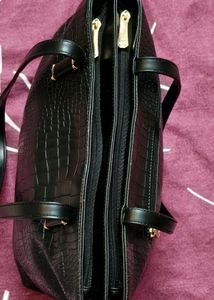 Mochi Women Black Tote bag