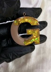 Resin Initial 'G' Keychain