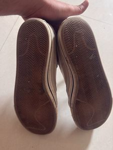 Nike Grey Sneaker