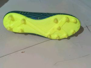 NIVIA Impact Football Shoes For Men. No Coins.