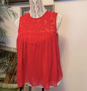 Chic Red Lace & Dot Sleeveless Top