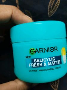Garnier Salicylic Fresh &amp; Matte Cream