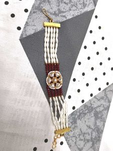 Elegant Pearl & Bead Bracelet
