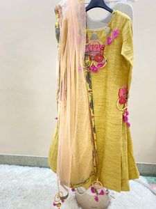 Vibrant green Embroidered Kurti skirt with Dupatta