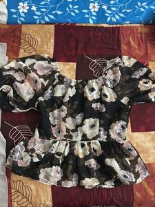 Floral Puff Sleeve Peplum Top