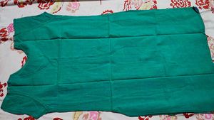 Elegant Green Kurta with Embellished Neckline (M)